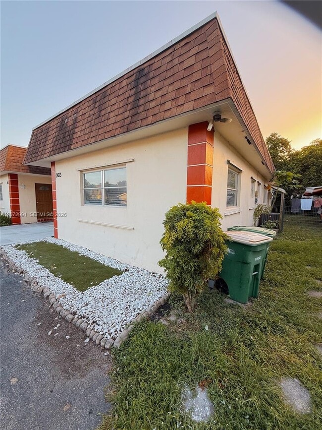 7653 NW 74th Ave Unit 7653