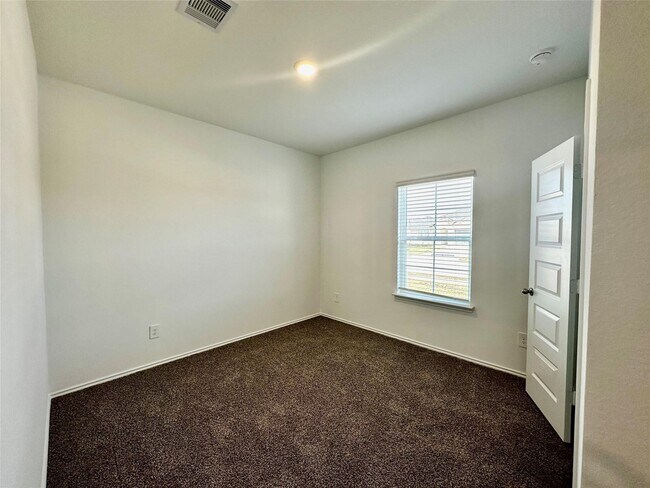 Photo - 7414 Misty Iris Wy