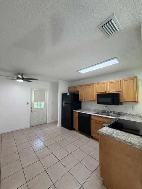 Photo - 4701 Alberta Ave Unit 4703