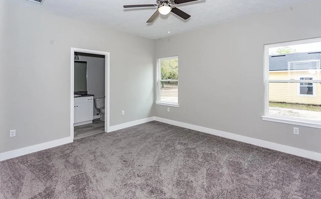 Photo - Modern 2BR/2BA Home in Trenton, FL – Like-New & Move-In Ready