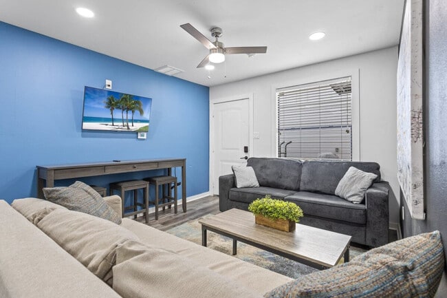 Photo - 2620 Arbor St Unidad FL2-ID1257744P