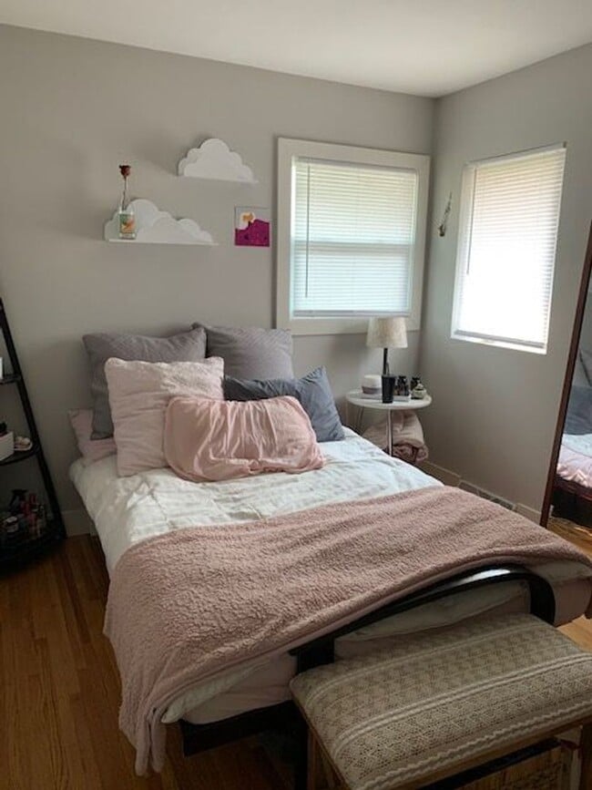 Photo - 874-876 23rd Ave SE, Minneapolis, MN 55414 Unit 876 23rd Ave SE