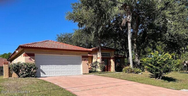 Photo - 1300 Eldron Blvd SE