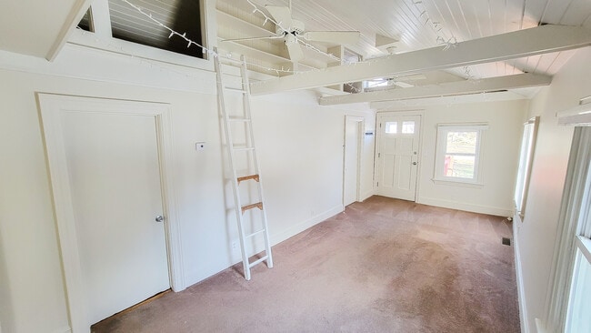 Photo - 2351 Ashland St