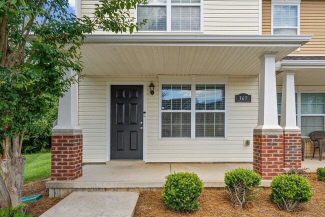 Photo - Luxury Living at it's best! 2 Bed 2 1/2 Bath condos near I-24