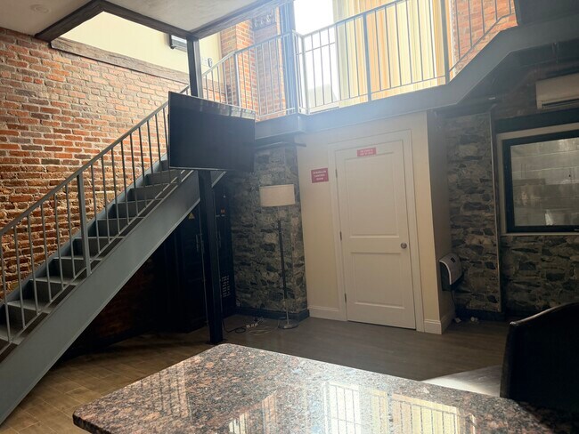 1028 Commonwealth Ave Unit 101