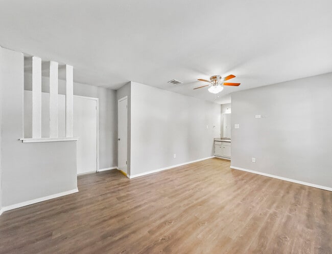 Photo - 22626 Leedstown Ln