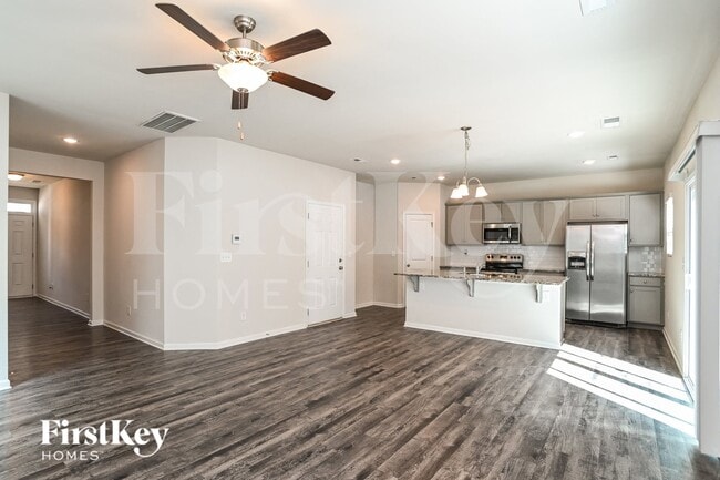 Photo - 9616 Hamel St