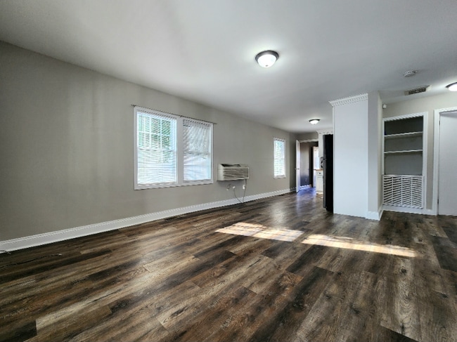 Photo - 216 McGarity St