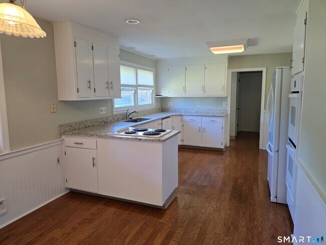 Photo - 11 Eastwood Rd