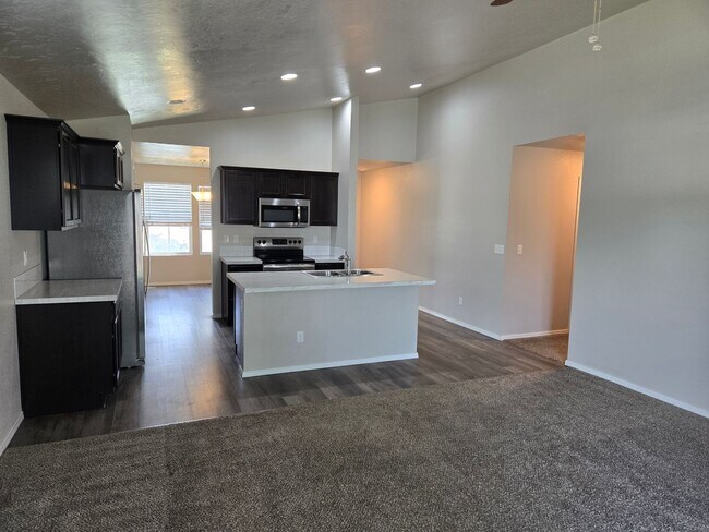 Photo - Charming & Modern Single-Family Home in Meridian - Welcome home!