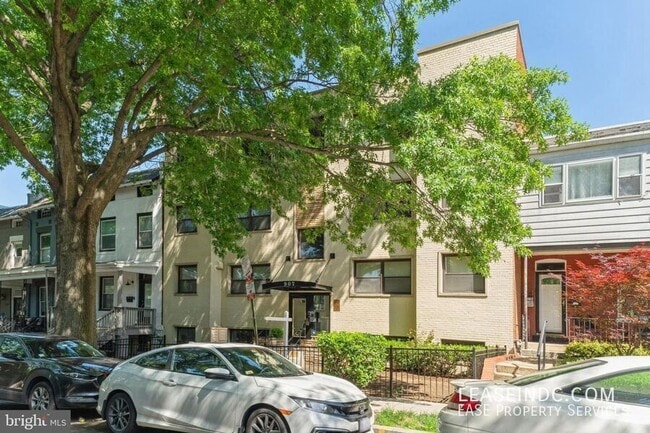 Building Photo - 907 Euclid St NW Unit #102
