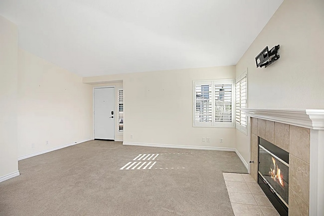 Photo - Unit 28E Unit 28E