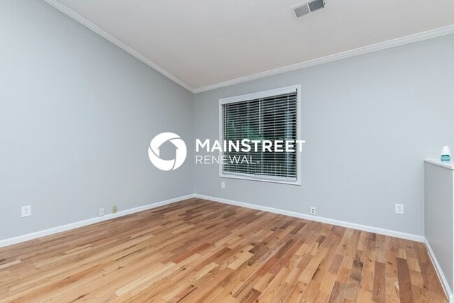 4 Bedroom Pet-Friendly Home in Loganville, GA with Main Street Renewal