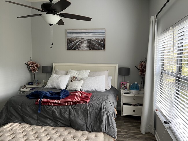 Master bedroom - 3930 SW Greenwood Way Unit bldg 4  F