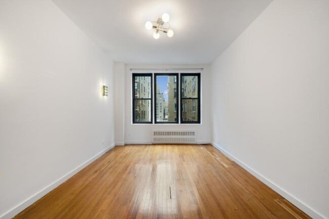 Building Photo - 0 bedroom in New York NY 10024 Unit 12A Rental