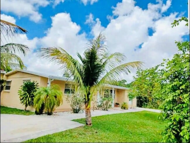 Photo - 279 Hach Ln
