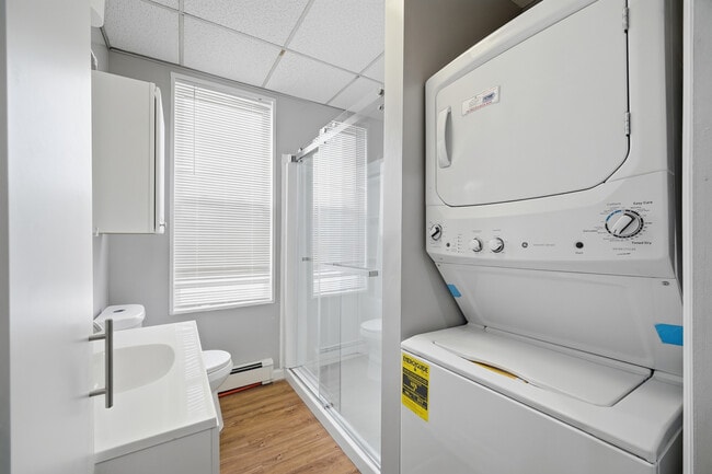 Photo - 32 W Main St Unidad 2