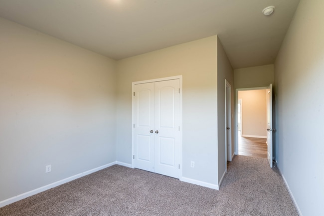 Photo - 107 Dace Ct