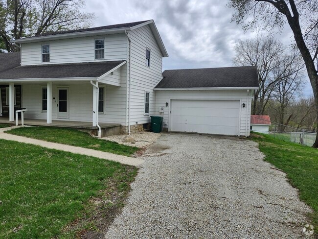 Front of house - 1073 Highview Dr Rental
