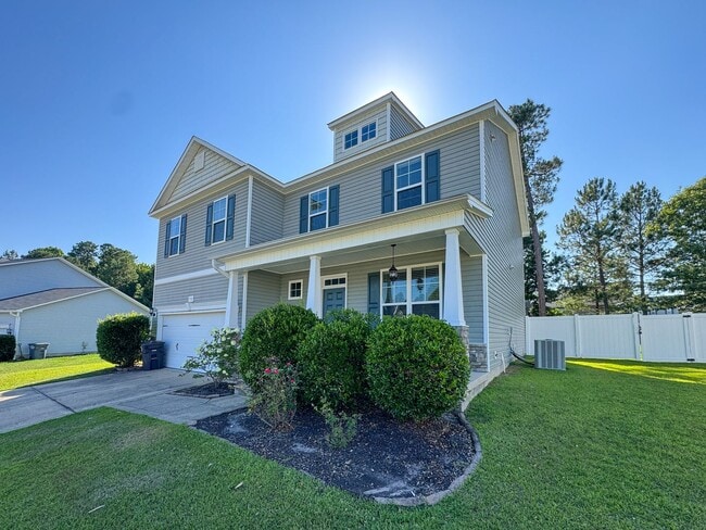 Photo - Stunning 4 Bed 2.5 Bath Home in Lexington Plantation
