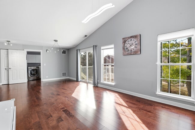 Photo - 1164 Talbots Ln Unit a