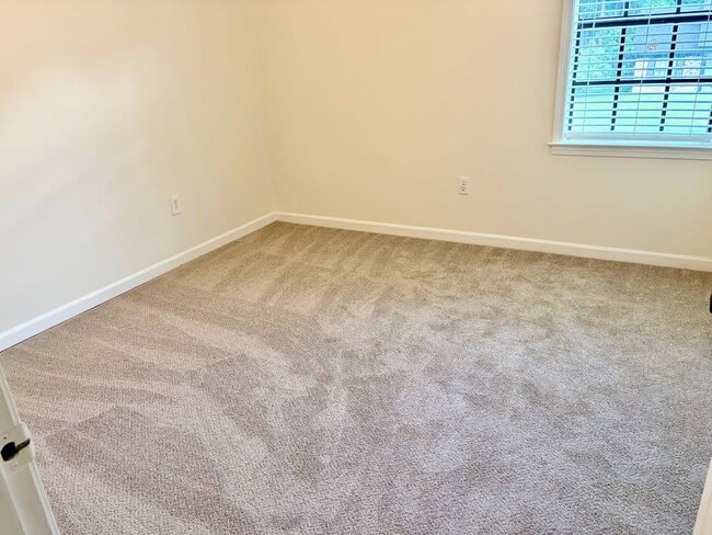 Photo - 9161 Gainsborough Dr
