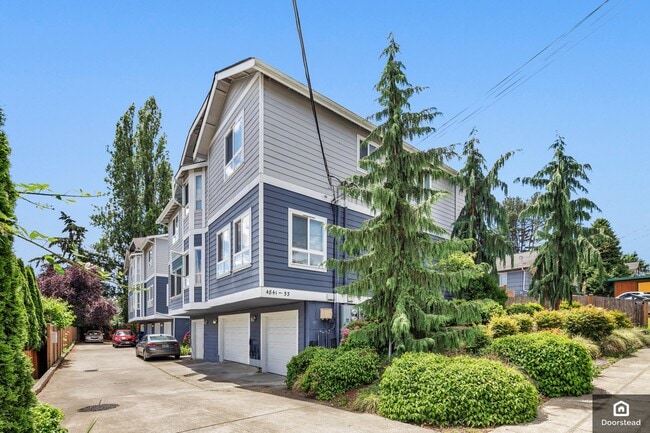 Photo - 4841 S Chicago St