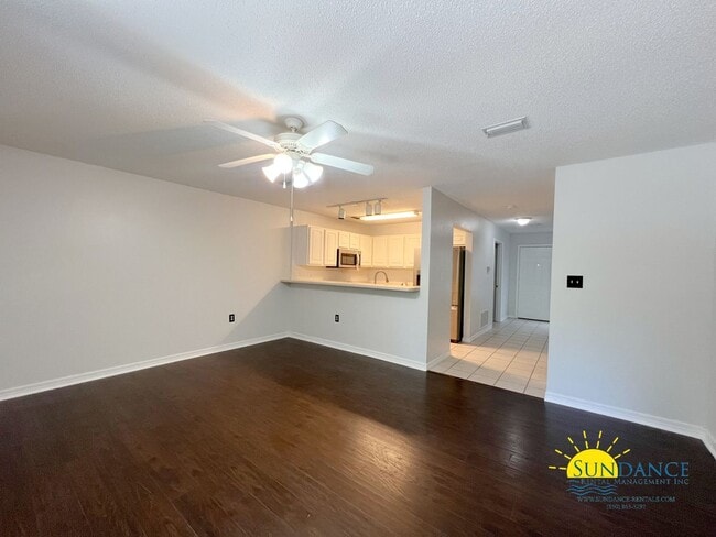 Photo - Spacious 2 Bedroom Townhouse near Hurlburt Field AFB!