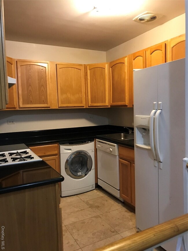 Photo - 141-44 84th Rd Unit 4R