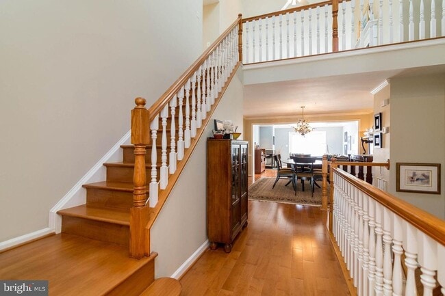 Photo - Stunning 2 bedroom and 3 Bathroom Townhome Style Condo / w Pool