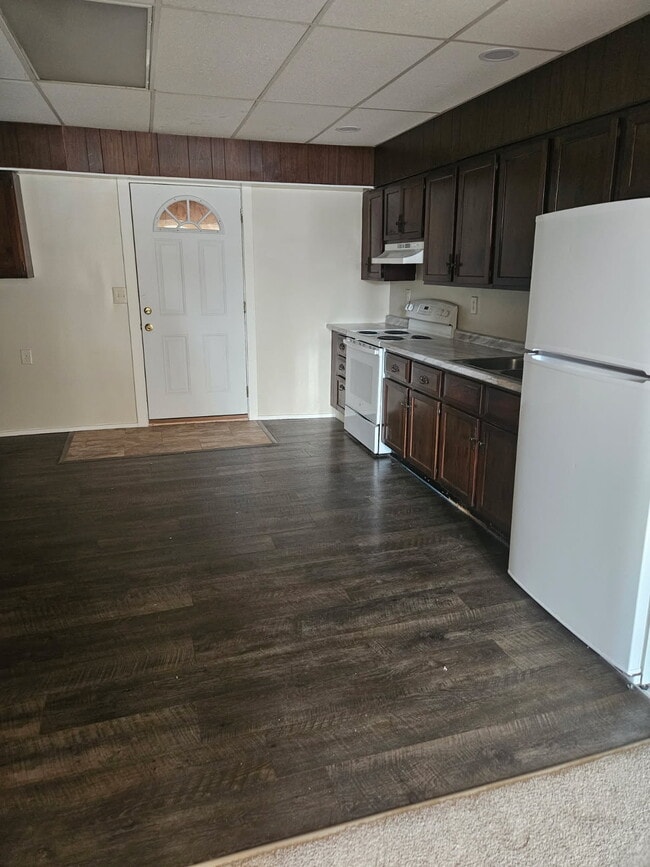 Photo - 14 W 12th St Unit Apt 1