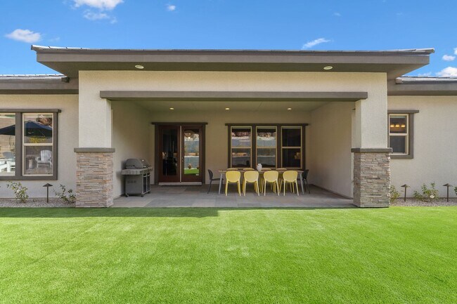 Photo - Modern Elegance in Scots Pine – 5-Bedroom ...