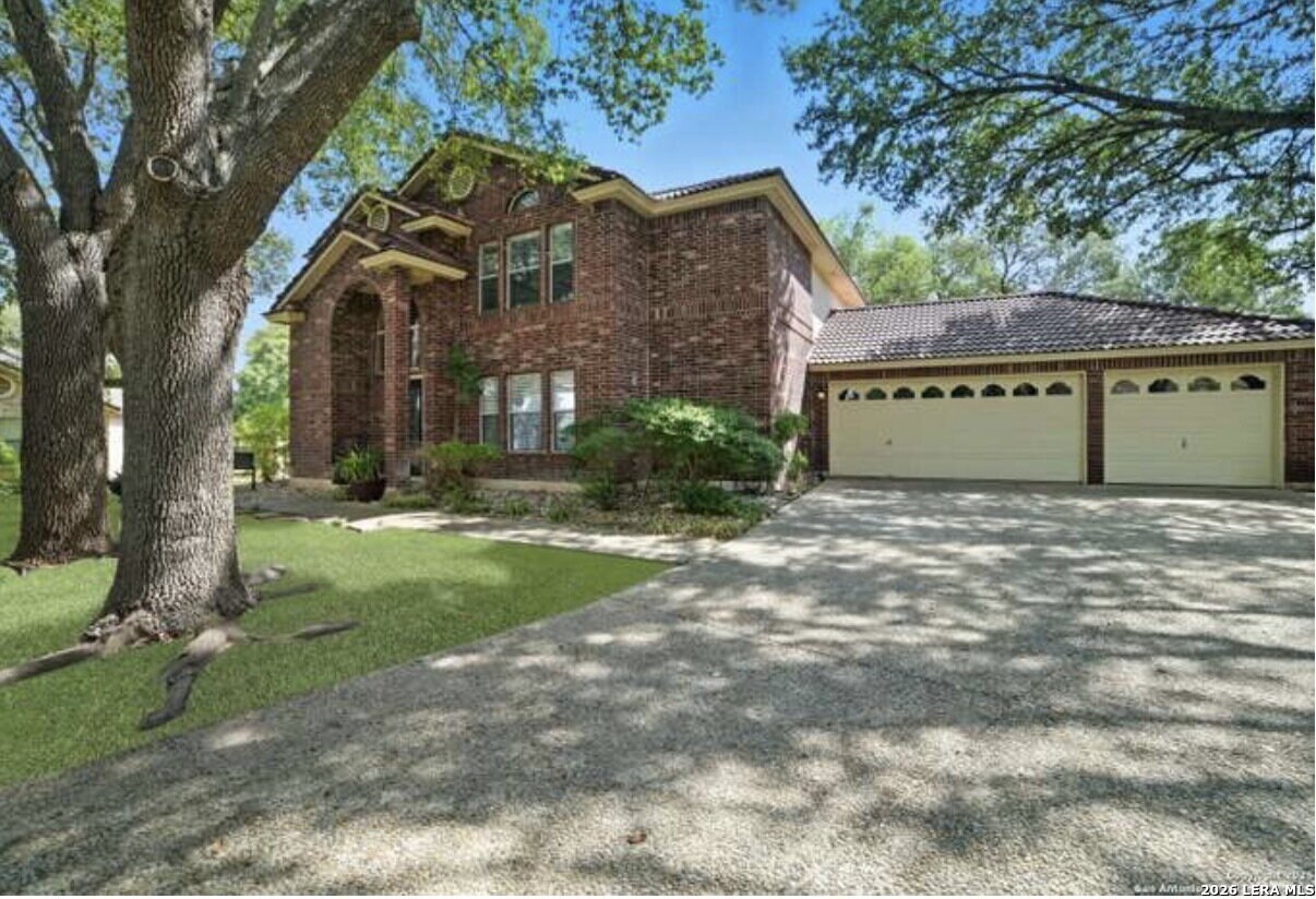 "Spacious 5-Bed Oasis in Prime San Antonio Location - "Spacious 5-Bed Oasis in Prime San Antonio Location