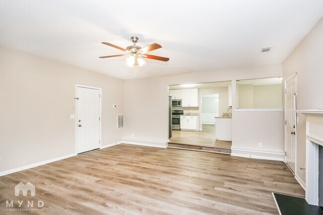 Photo - 3662 Caseys Cove