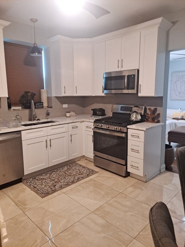 Photo - 8043 S Peoria St