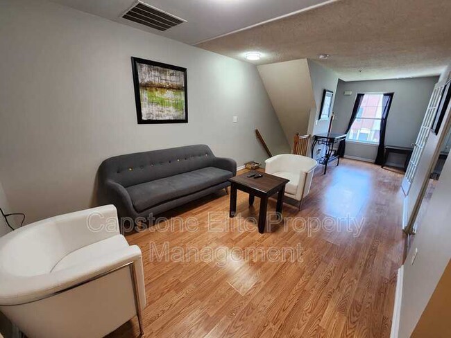 Building Photo - 48 Marrow St Unit 3 - Master w/ Balcony + Walk-in Closet Rental