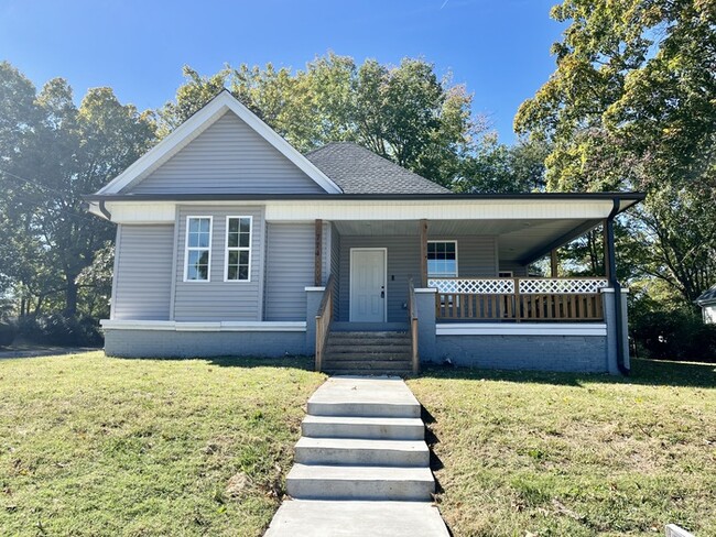 Building Photo - 774 Gracey Ave Rental