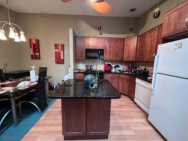 Photo - 87 Rachel Ct