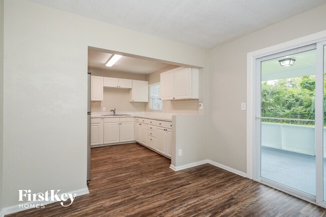 Photo - 3044 Yanlee Ln