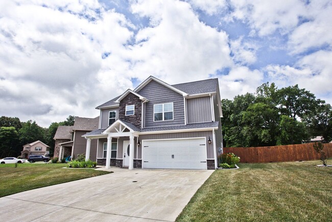 Photo - 208 Liam Ct