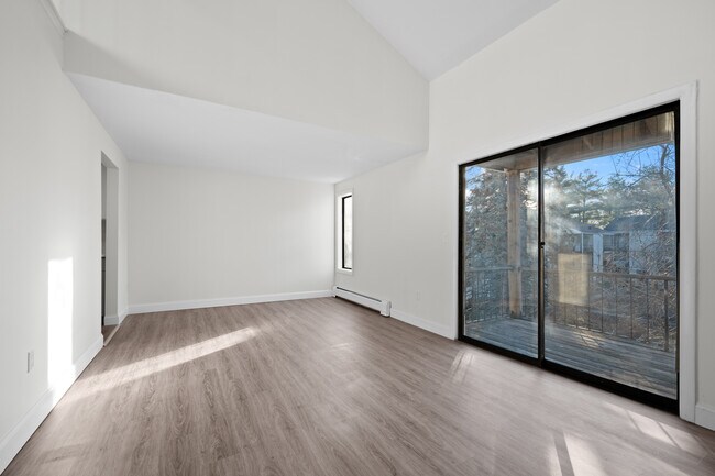 140 Silver Ln