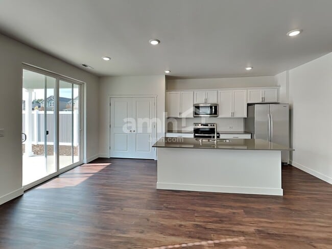 Photo - 4922 86th Ave NE