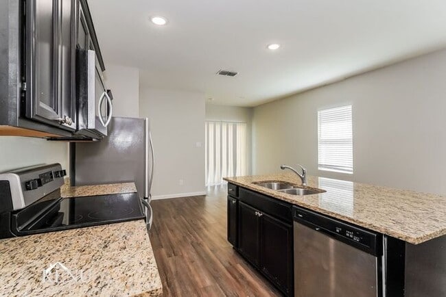 Photo - 6018 Mojave Dr