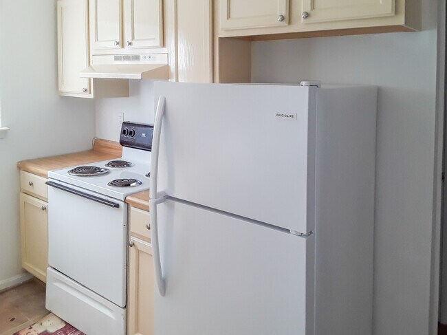 Photo - 496 Lancaster Creek Dr