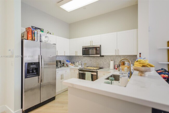 Photo - 19501 W Country Club Dr Unit 211