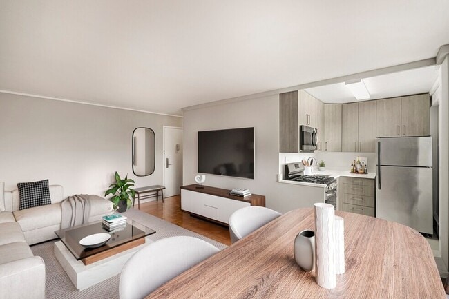 Photo - Maple Gardens