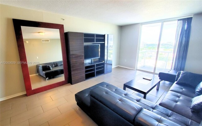 Photo - 900 SW 8th St Unit 1408