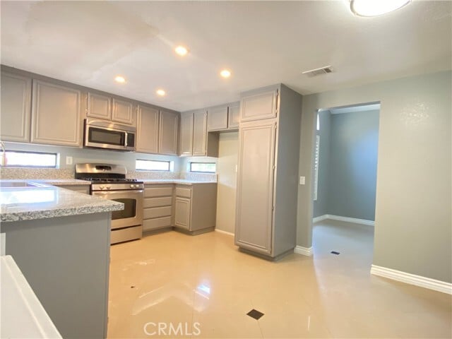 964 Summitridge Dr