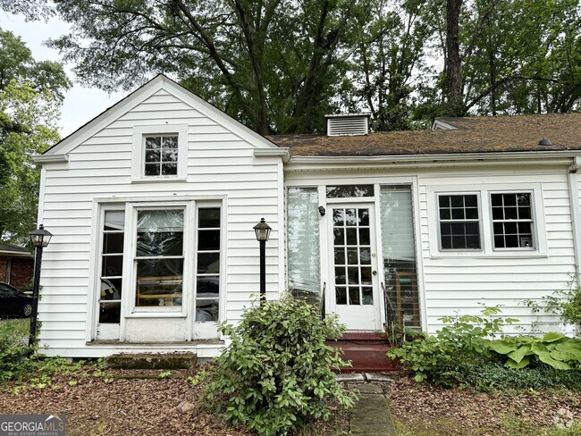 Building Photo - 153 Hart Ave Rental